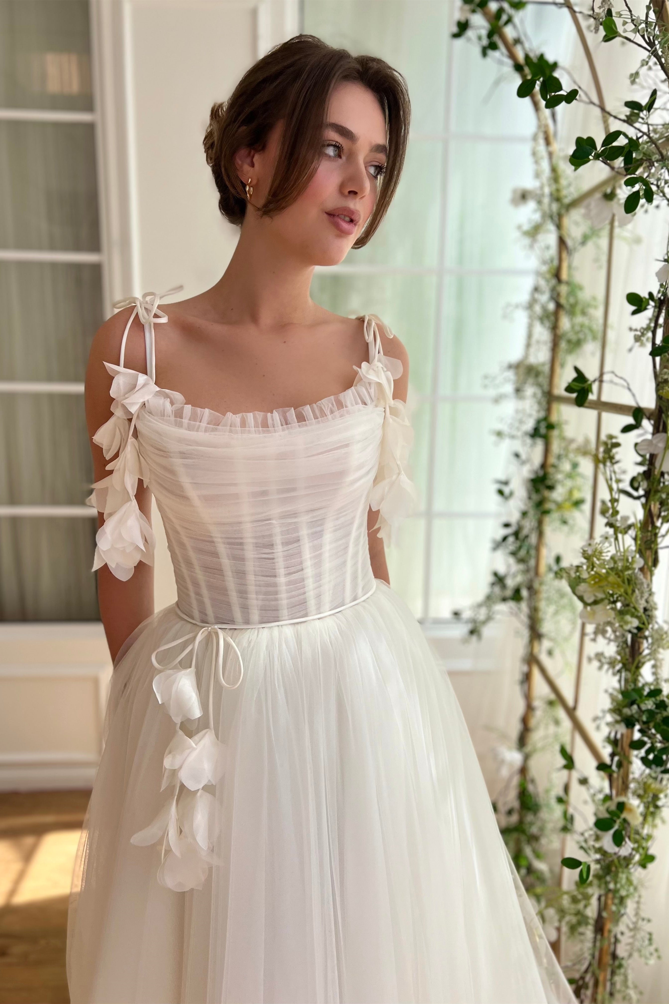 Lovely Ivory Tulle Midi Dresses With Corset Bones, Handmade Floral Prom Dresses, Newest Prom Dresses, Wedding Guest Dresses, Cute Wedding Dresses