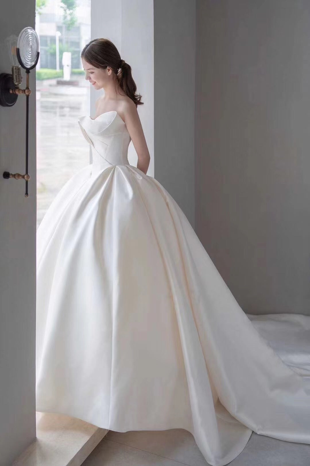 Strapless Popular Bridal Gowns, 2020 Newest Wedding Dresses, A-line Wedding Dresses