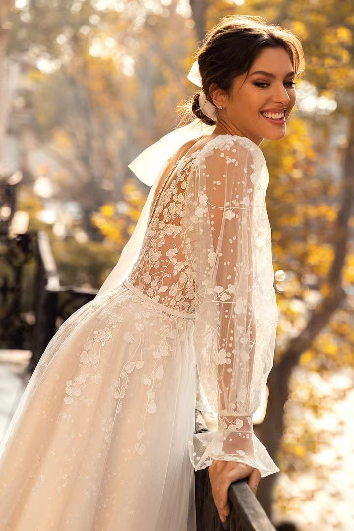 Long Sleeves Lace Wedding Dresses, Elegant V-neck Bridal Gowns, Newest Popular Wedding Gowns