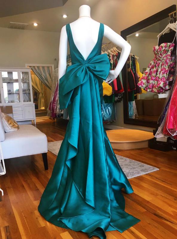 Simple Emerald Long Mermaid Satin Prom Dresses with Know Bow