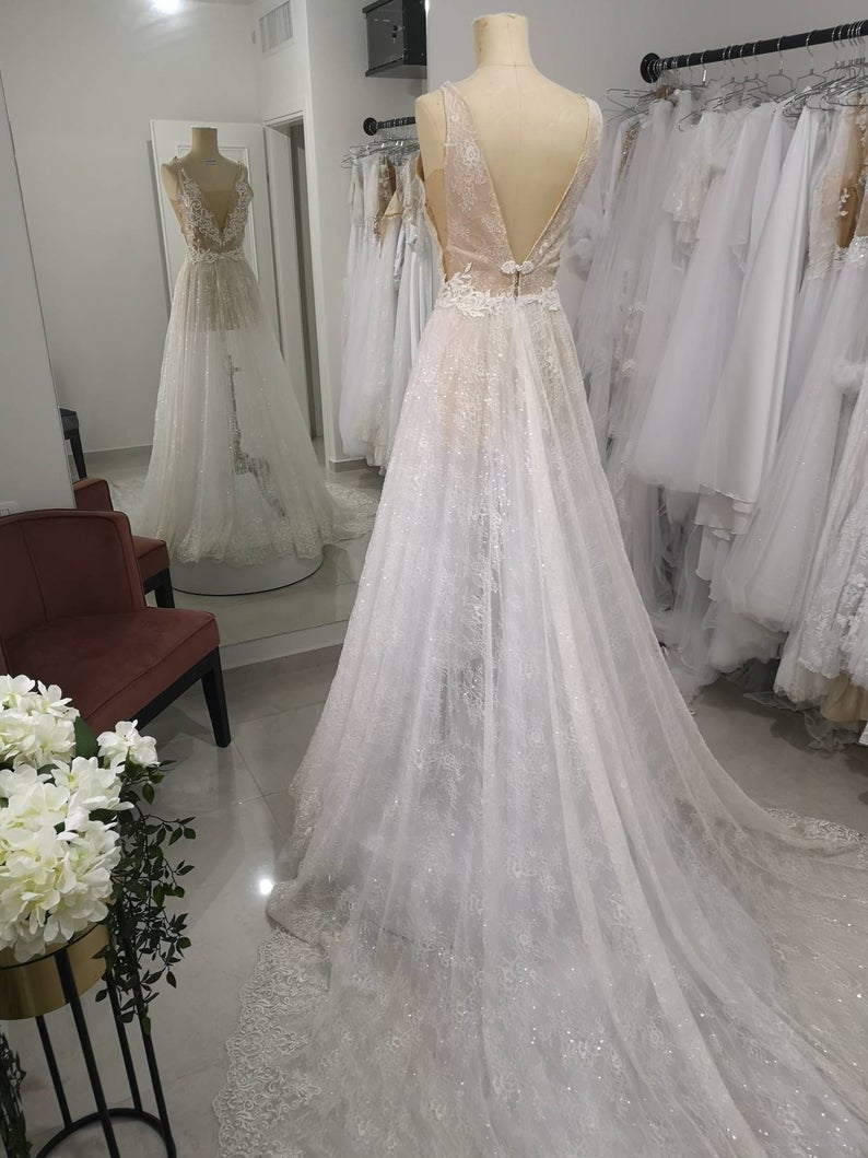 Lace V-neck Popular Wedding Dresses, See Through A-line 2020 Wedding Dresses