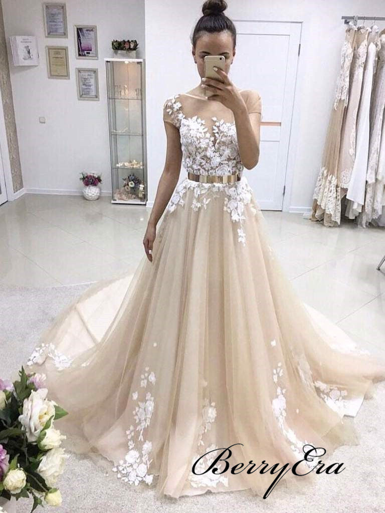 Sleeveless A-line Champagne Lace Tulle Wedding Dresses