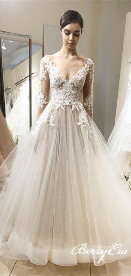 Long Sleeves V-neck Lace Tulle Elegant Wedding Dresses