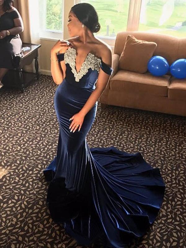 Off Shoulder Navy Velvet Appliques Beaded Prom Dresses